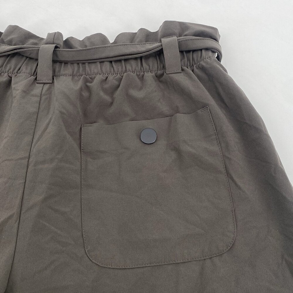 ATHLETA Women’s Size 8 Skyline Paper Bag Belted Shorts in Arbor Olive 29292 - Picture 13 of 13